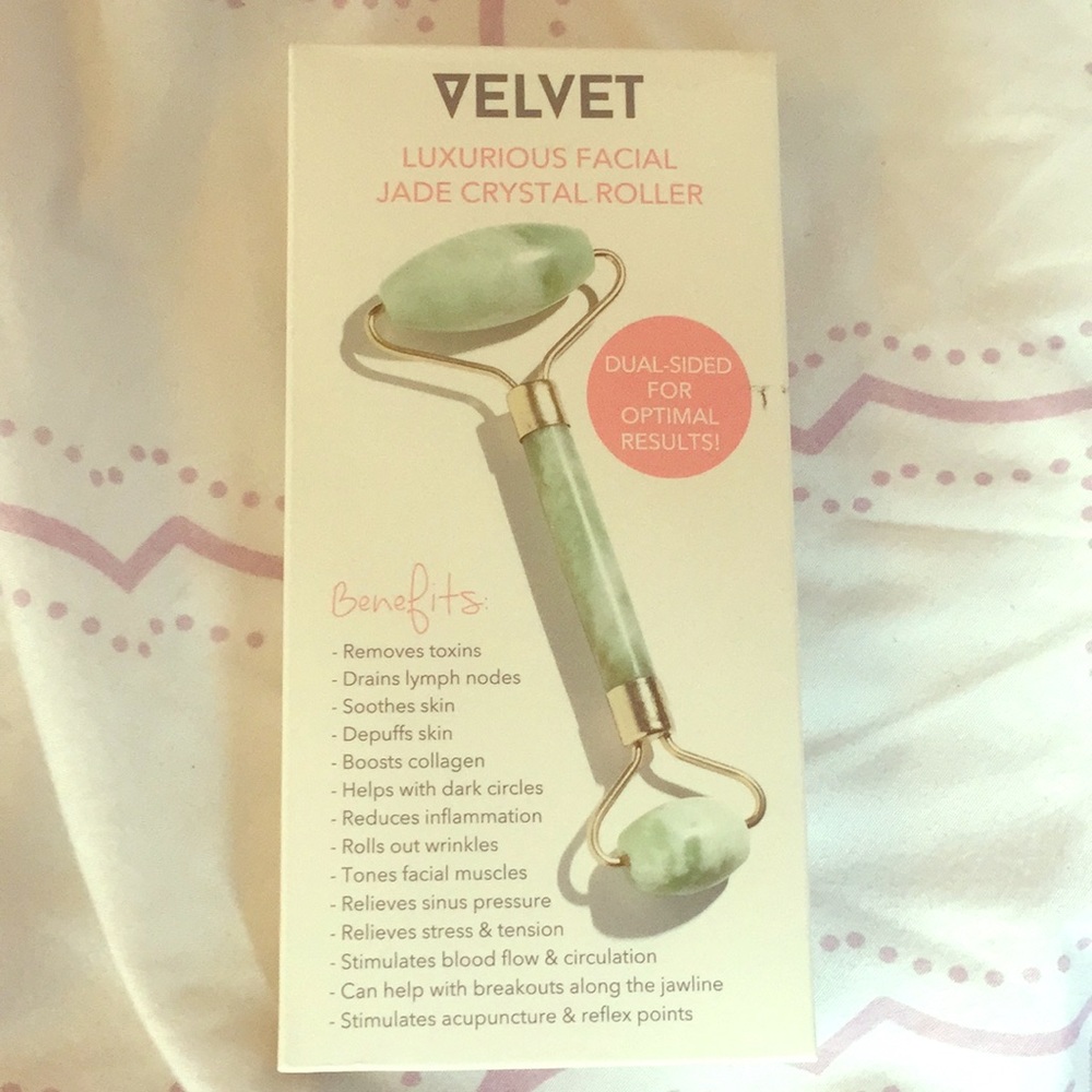 Jade face roller